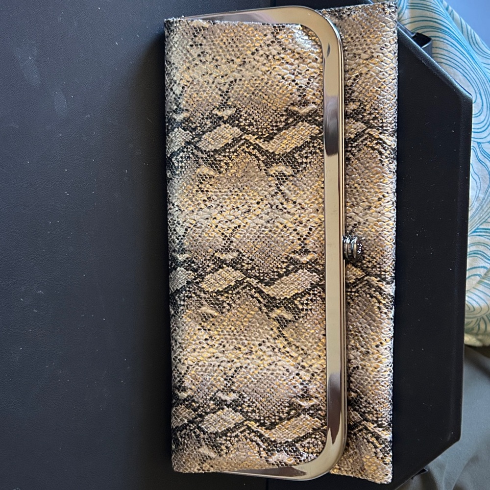 HOBO The Original Leather Snakeskin Embossed Rachel Tri-fold Wallet. NWOT!